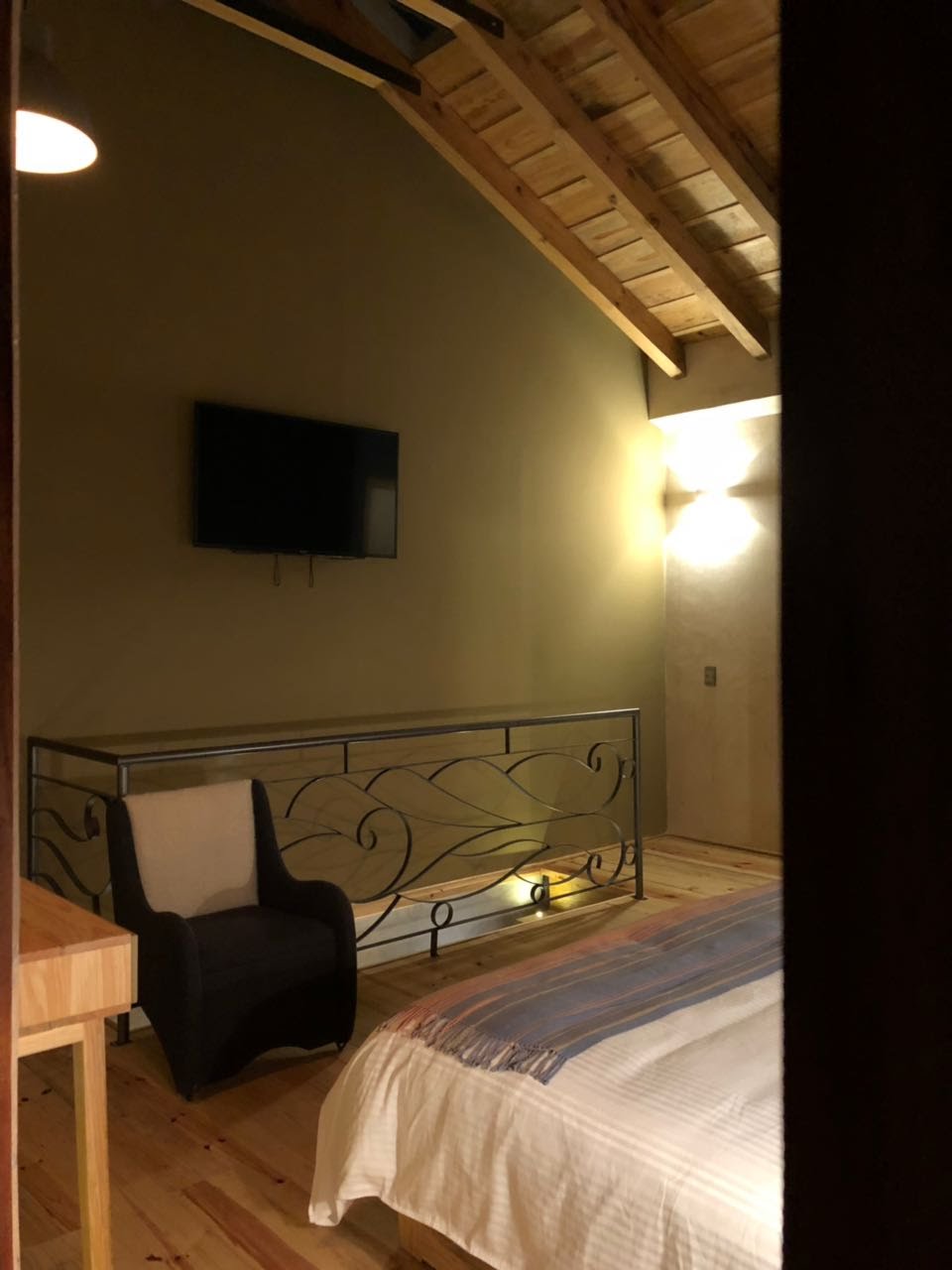 Helverica Hotel 50/54