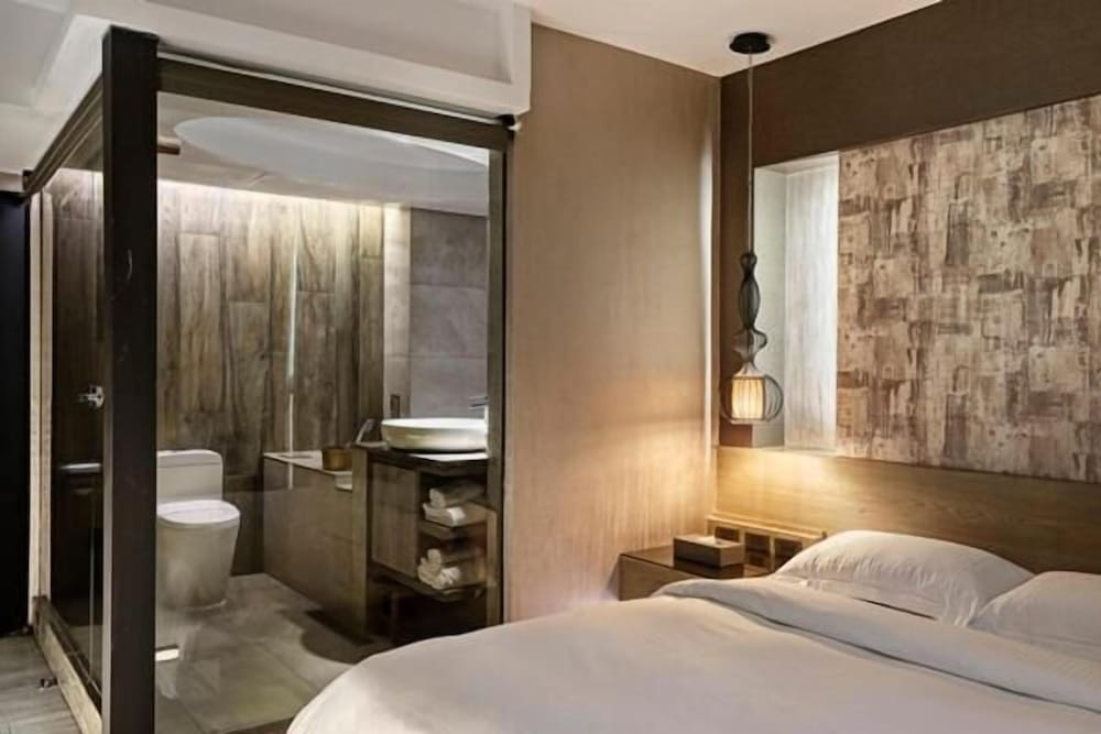 JBG Hot Spring Resort Hotel 64/64