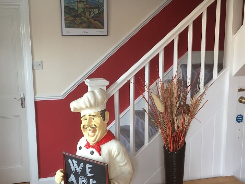 Colnbrook Lodge Guest House 4/20