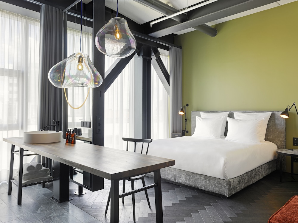 East Hotel Hamburg 16/69