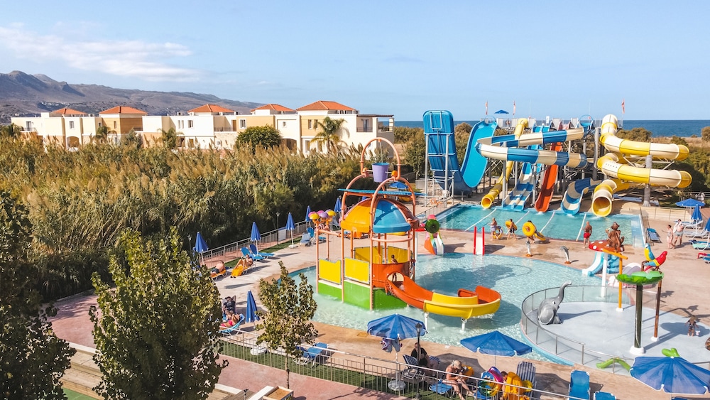 Chrispy Waterpark Resort 48/66
