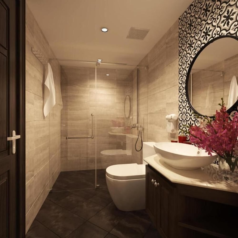 Eco Luxury Hotel Hanoi 38/41