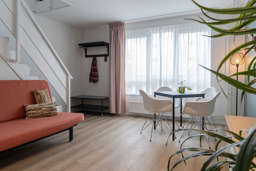 Hotel de Duif 27/50