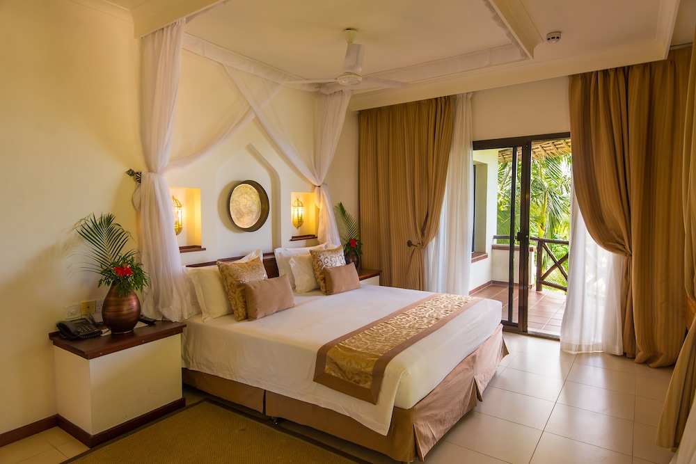 Sea Cliff Resort and Spa Hotel 16/80