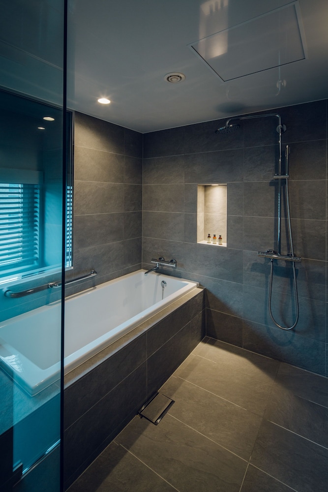 Node Hotel 28/50