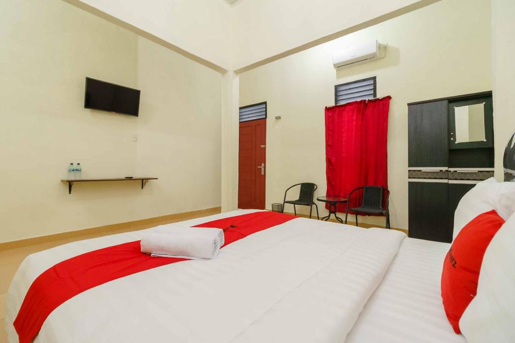 RedDoorz Plus @ Setiabudi Medan 4 4/25