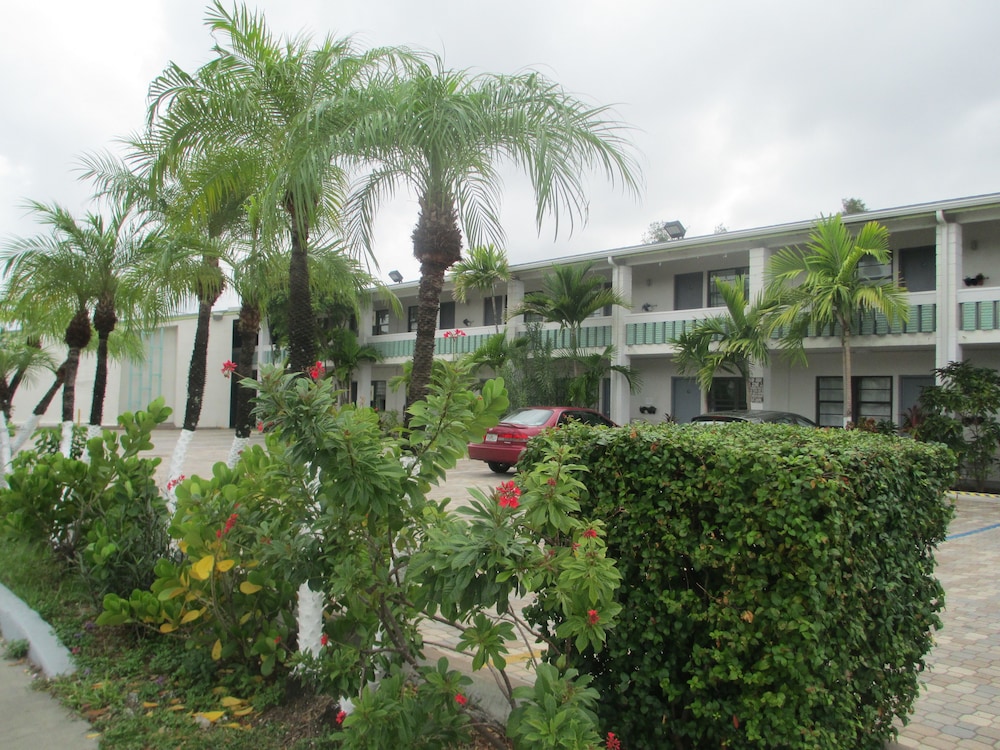 Shalimar Motel 41/47