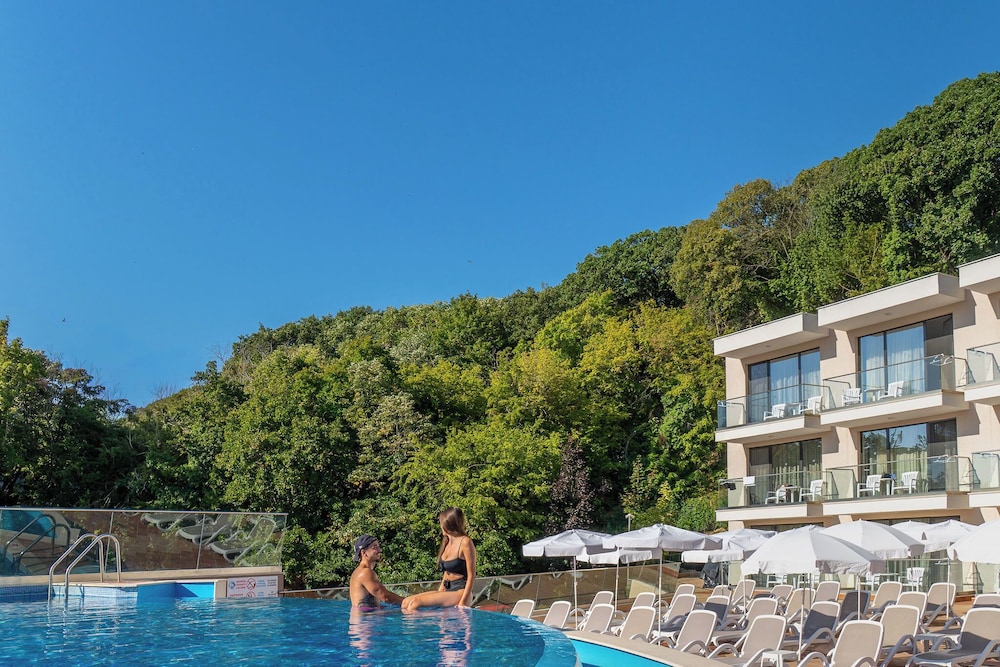 Grifid Hotel Foresta 35/40
