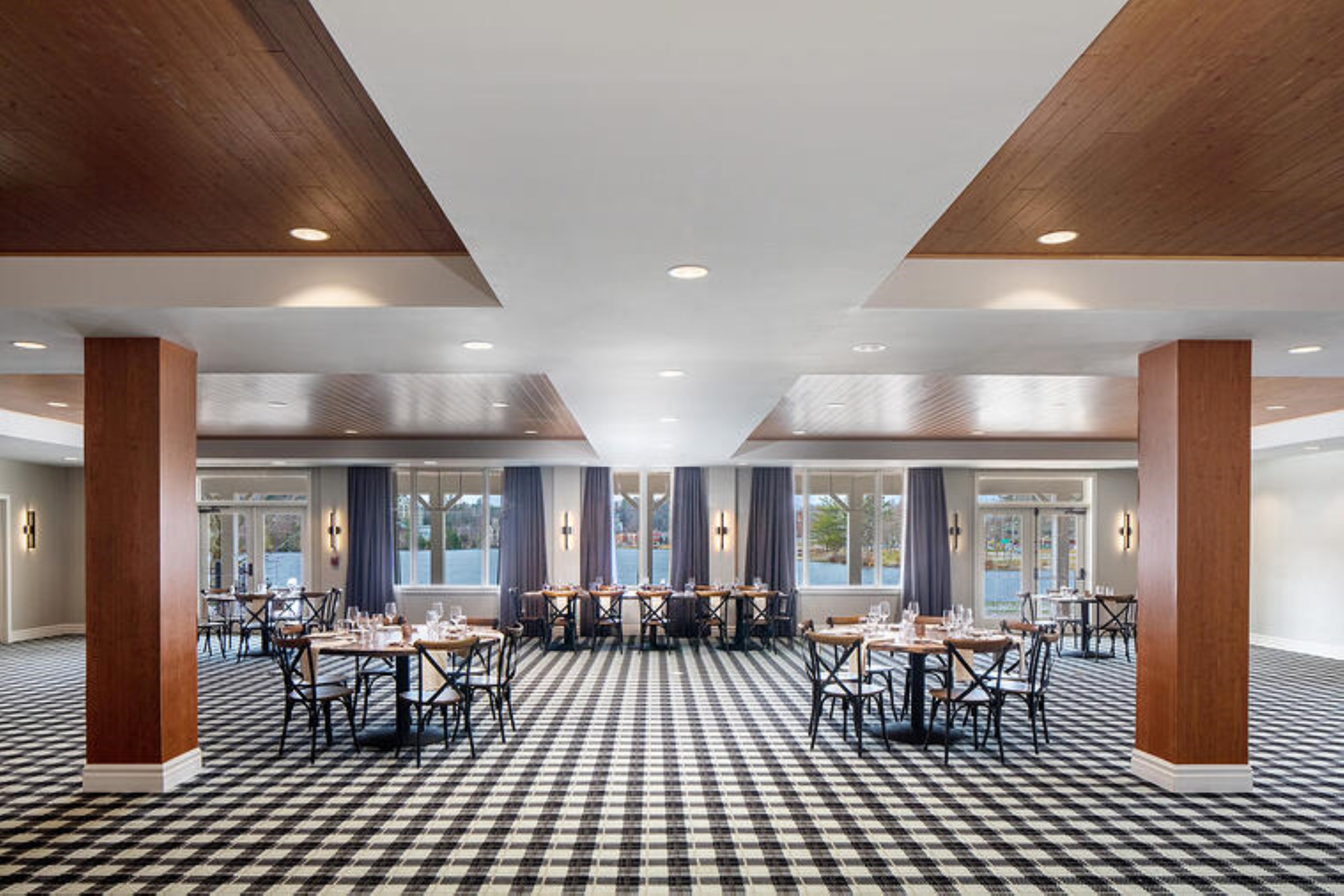 voco Saranac Lake NY - Waterfront, an IHG hotel 21/50
