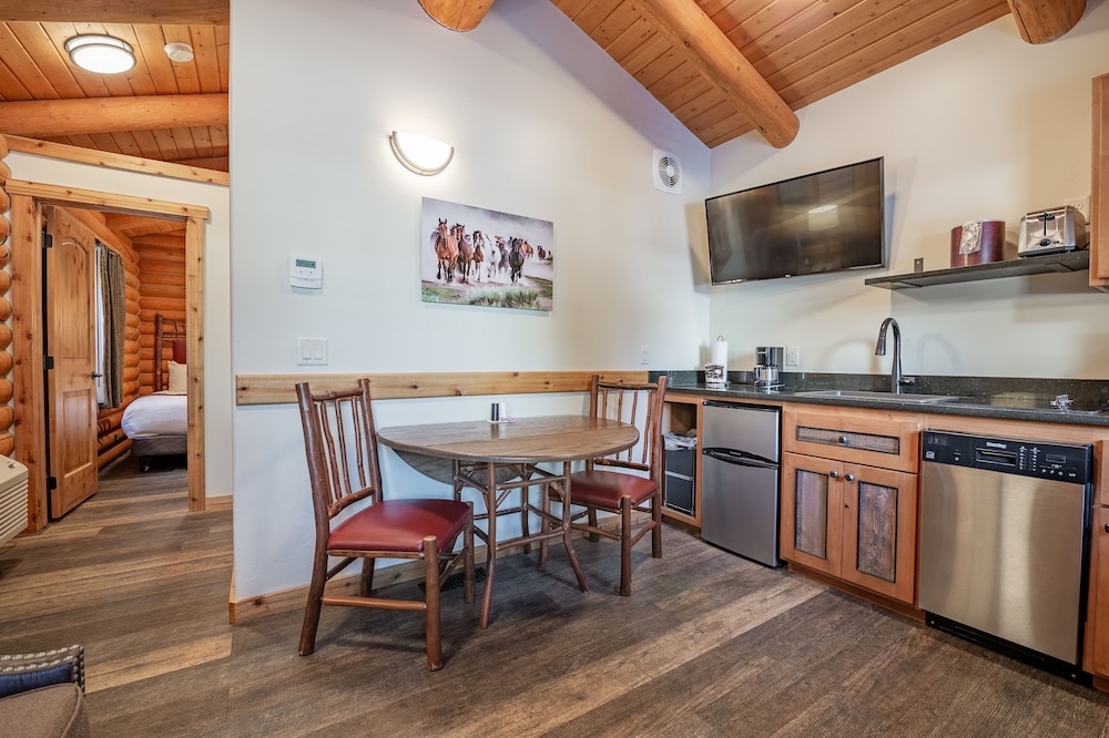 Cowboy Village Resort 58/69