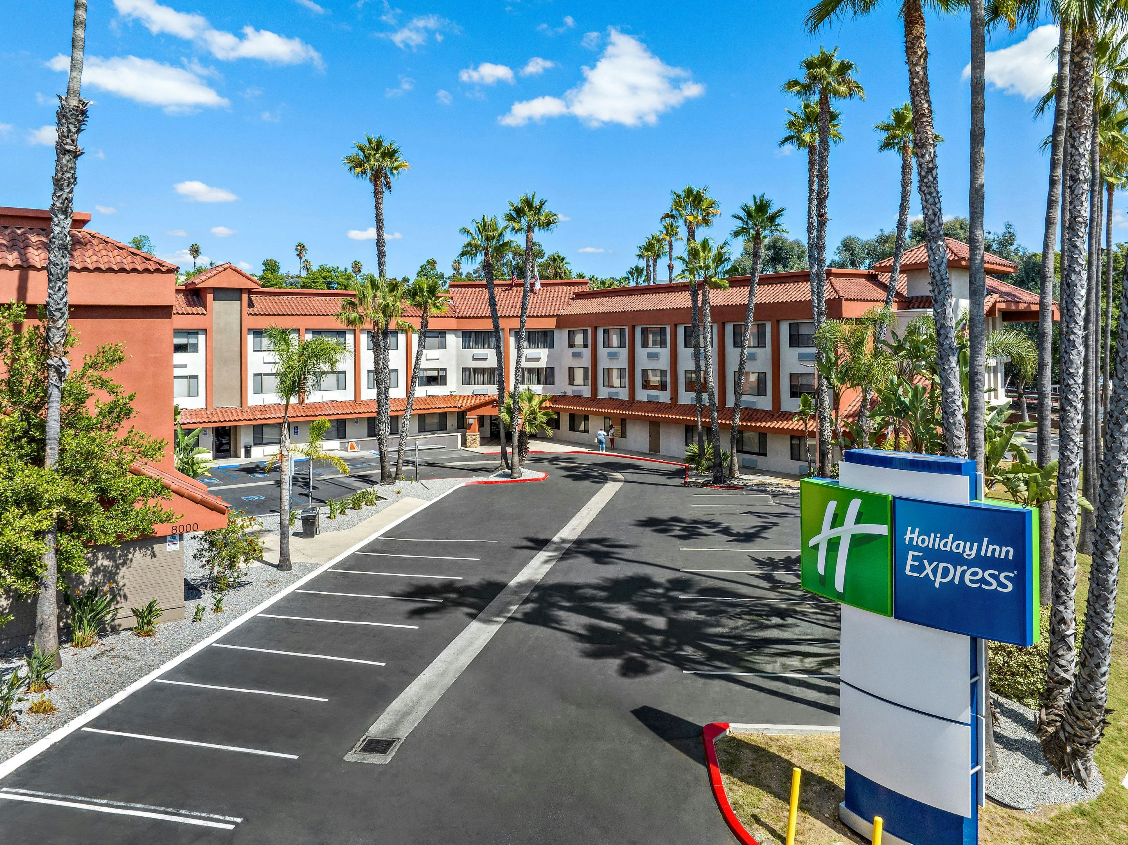 Holiday Inn Express La Mesa Near SDSU 63/72