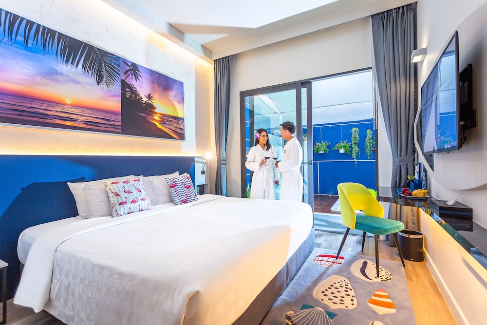 Hotel Clover Patong Phuket 26/75