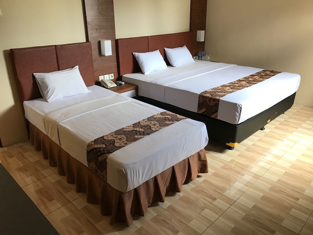Palapa Hotel 25/50