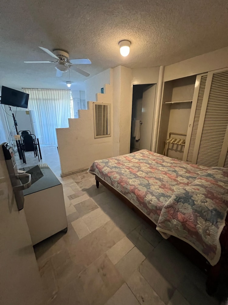 Hotel Suites Jazmin Acapulco 9/50