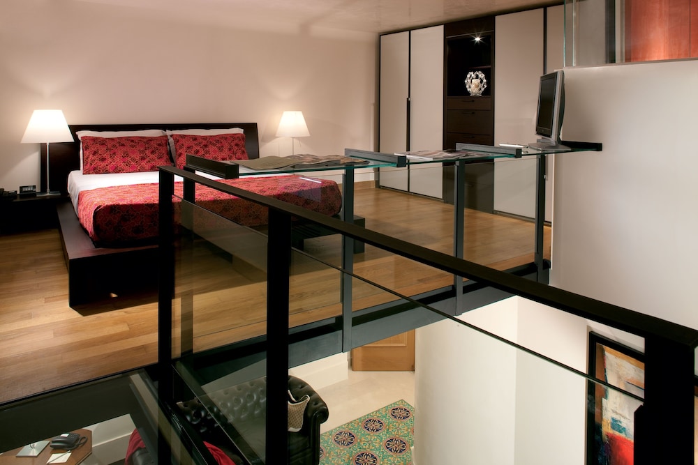 Grand Hotel Angiolieri 10/95