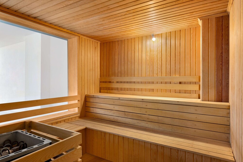 Unique Hotel Residence and Spa 52/57
