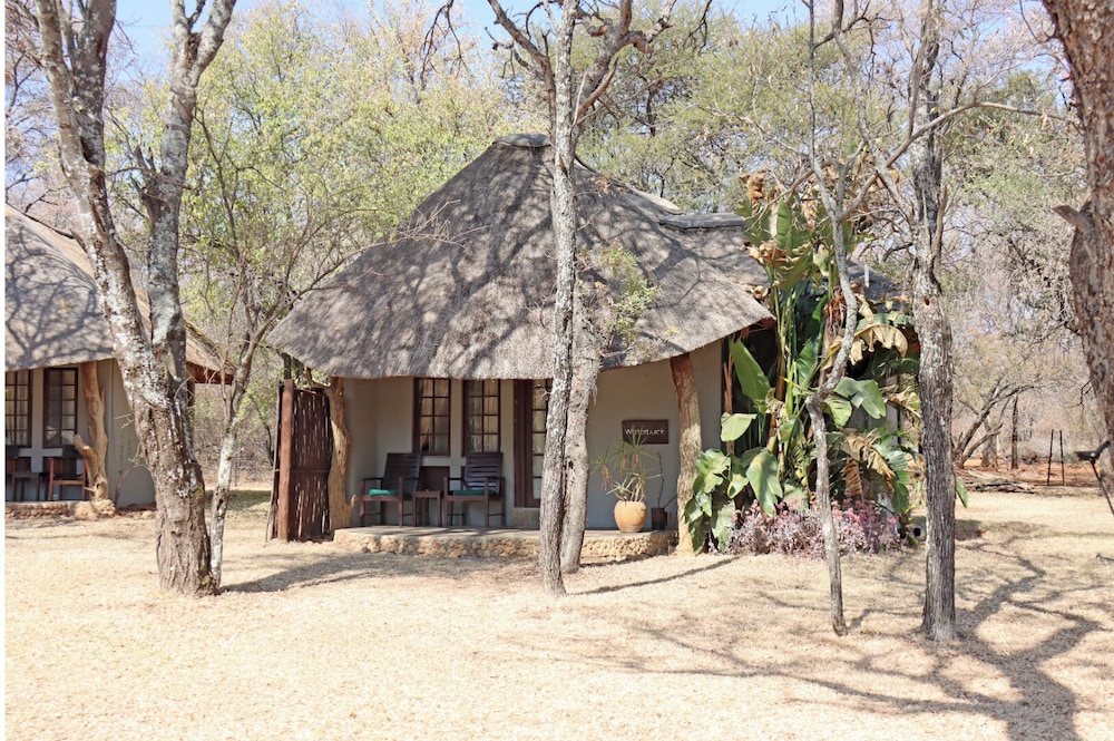 Mziki Safari Lodge 4/76