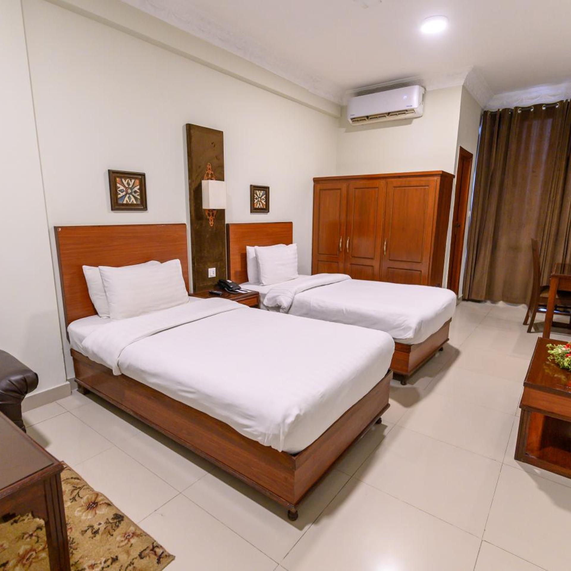 Hotel One Jinnah 17/41