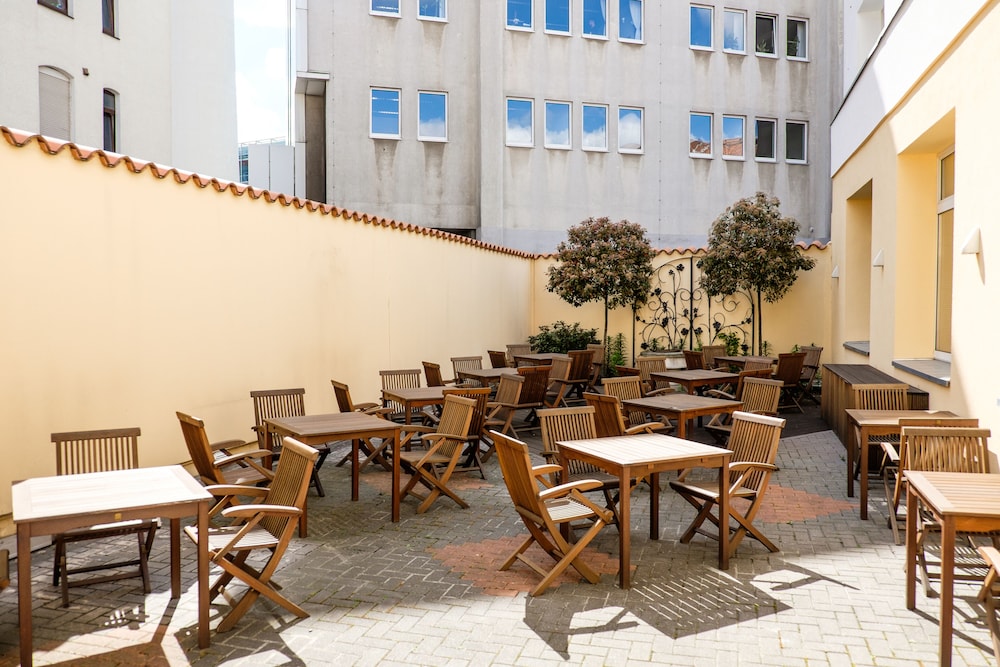 Hotel Konigshof am Funkturm Business 34/50