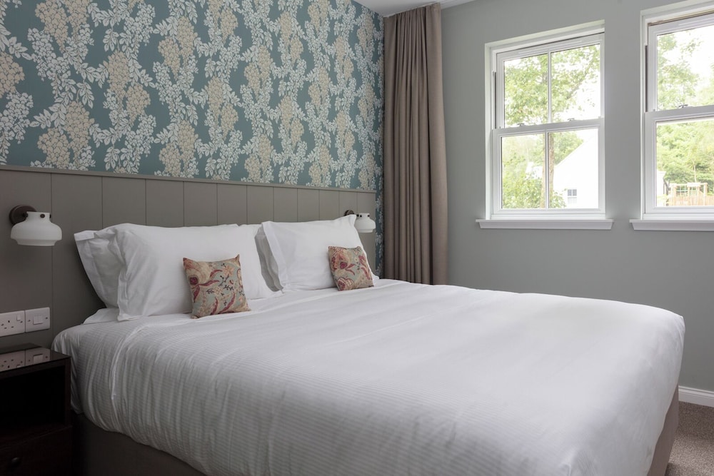 Roxburghe Cottages Part of Destination by Hyatt 8/50