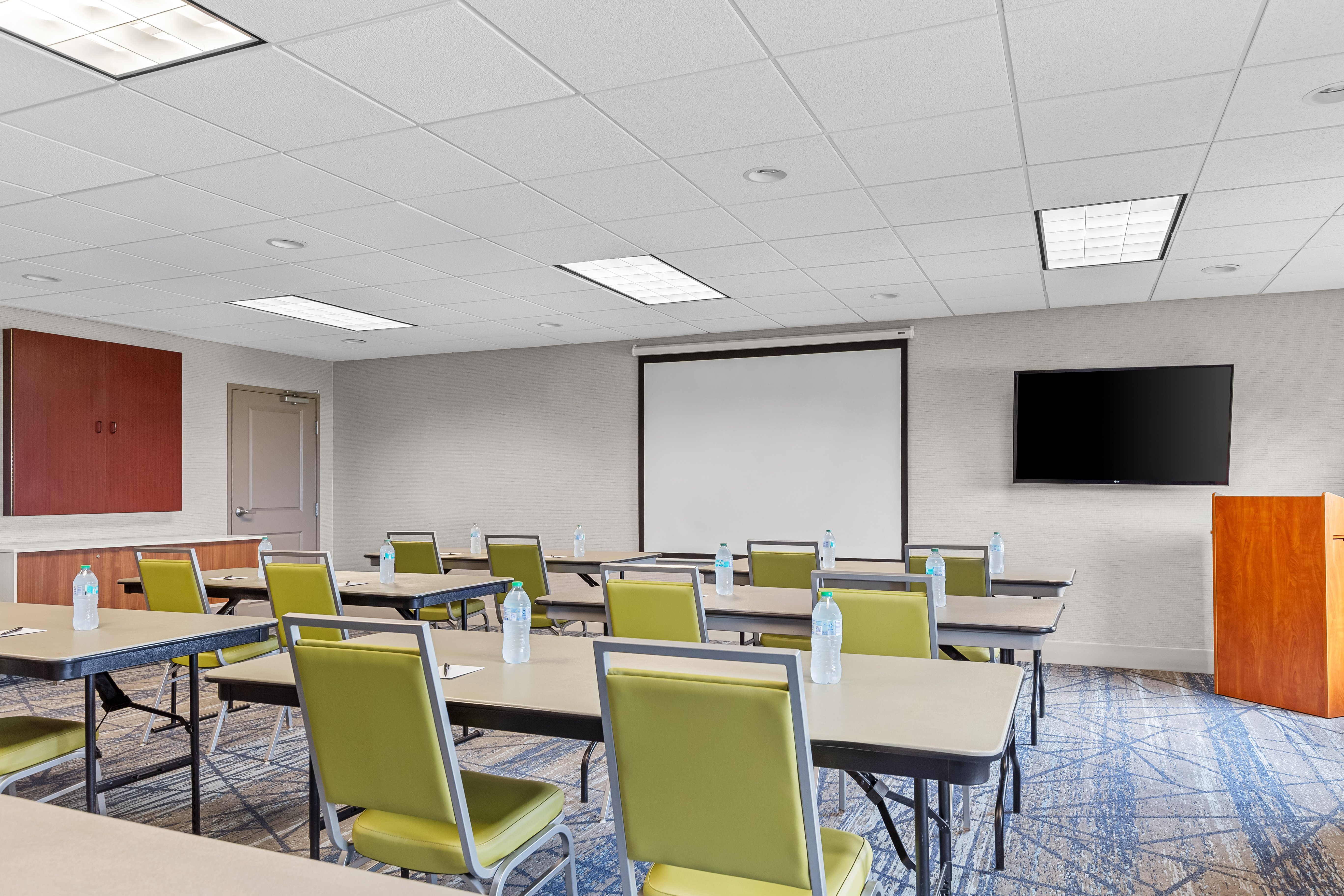 Holiday Inn Express Hotel And Suites Vandalia 69/78