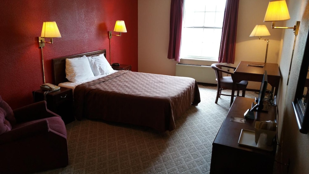 Americourt Hotel 12/39