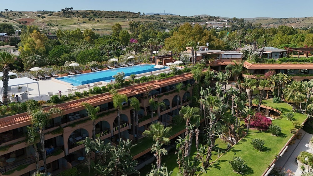 Acacia Resort in CAMPOFELICE DI ROCCELLA