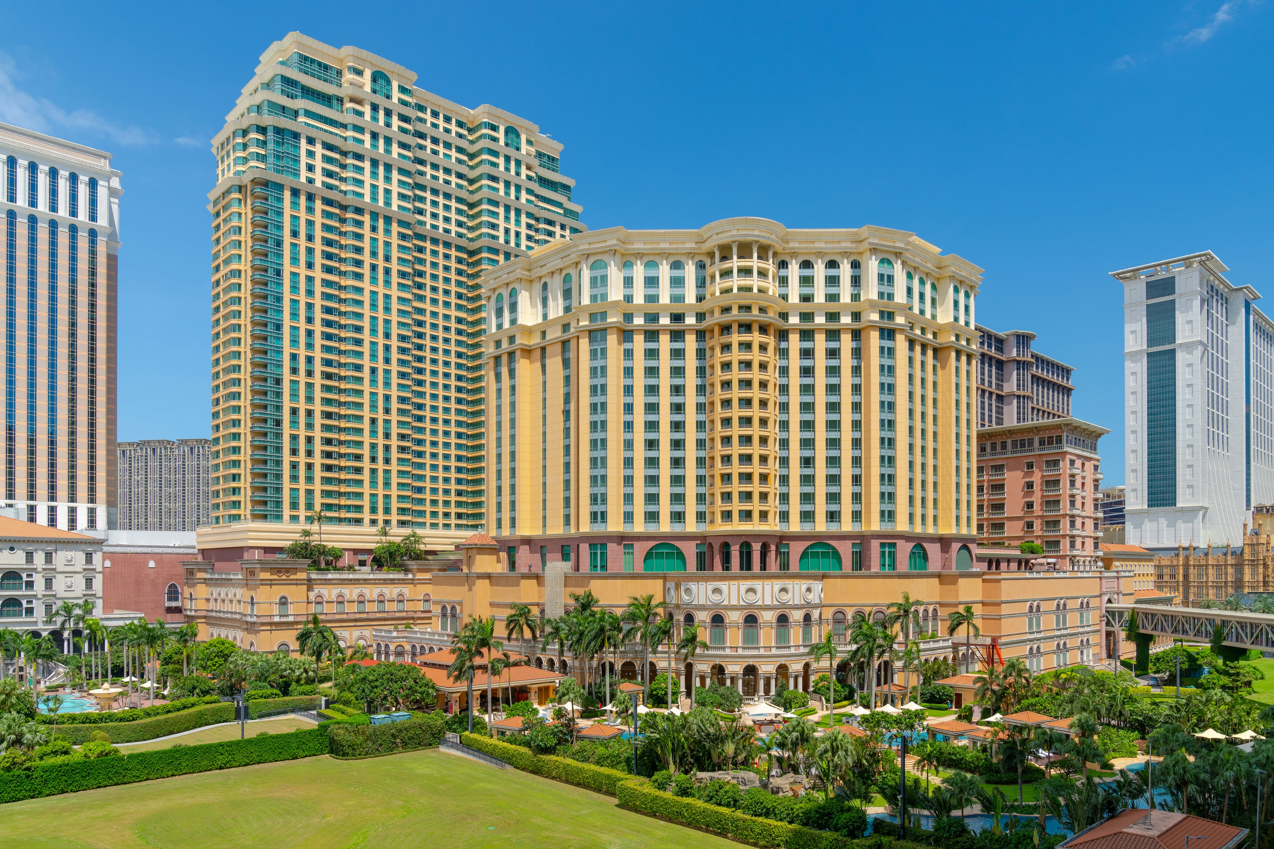 Four Seasons Hotel Macao 15/17