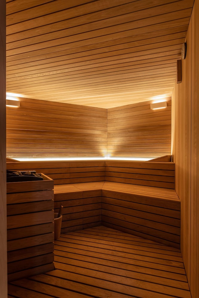 Radisson Collection Hotel, Palazzo Touring Club Milan 36/73