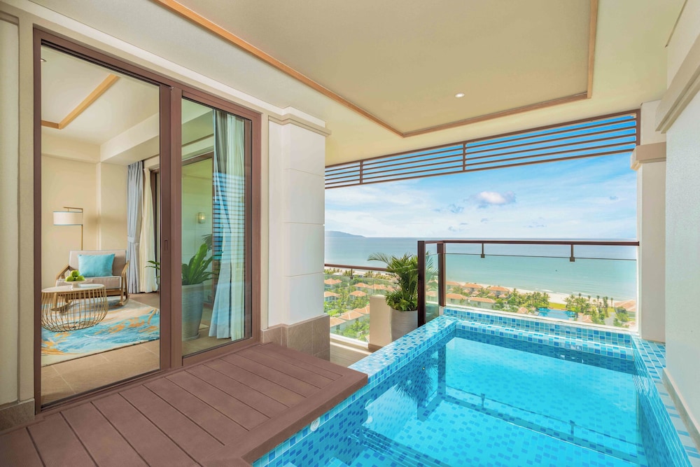 Fusion Resort and Villas Da Nang 22/50