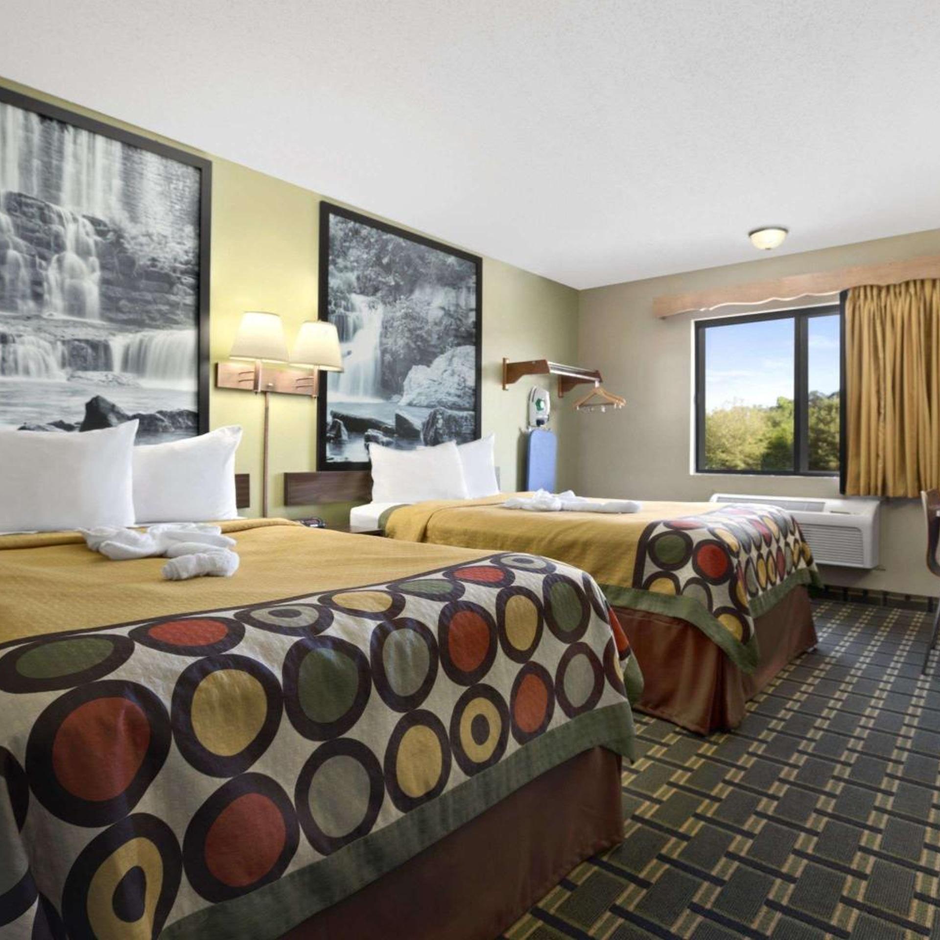 Super 8 By Wyndham Russellville 11/26