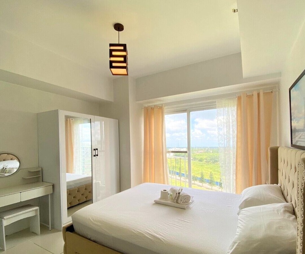 Wind Residences by SMCo 30/50