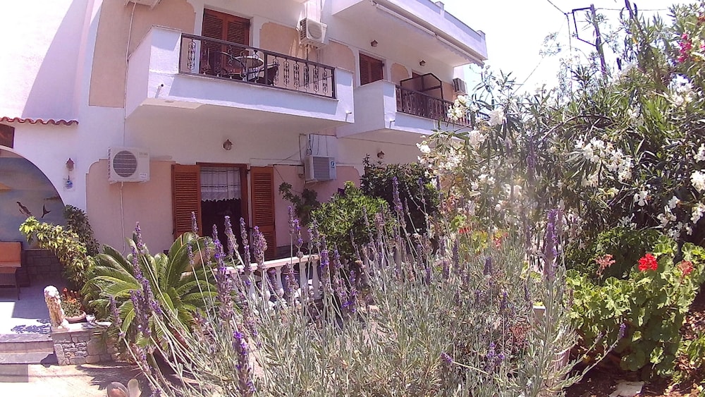 Gorgona Studios in ALONISSOS