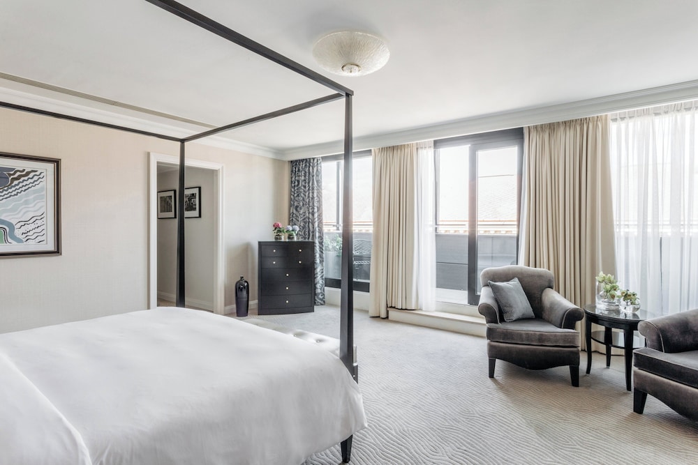 DUPLEX, SUITE, BALCONY