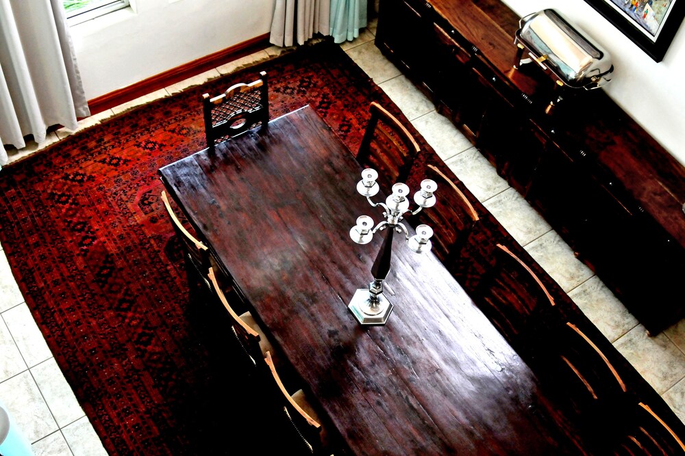 All Seasons Boutique Hotel 100/100