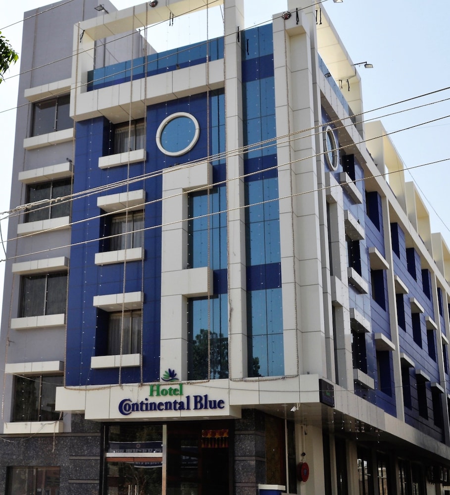 Hotel Continental Blue 4/44