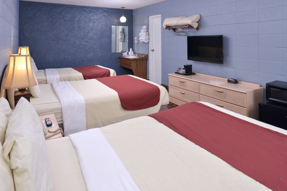 Americas Best Value Inn Suites Branson Near the Strip 19/32