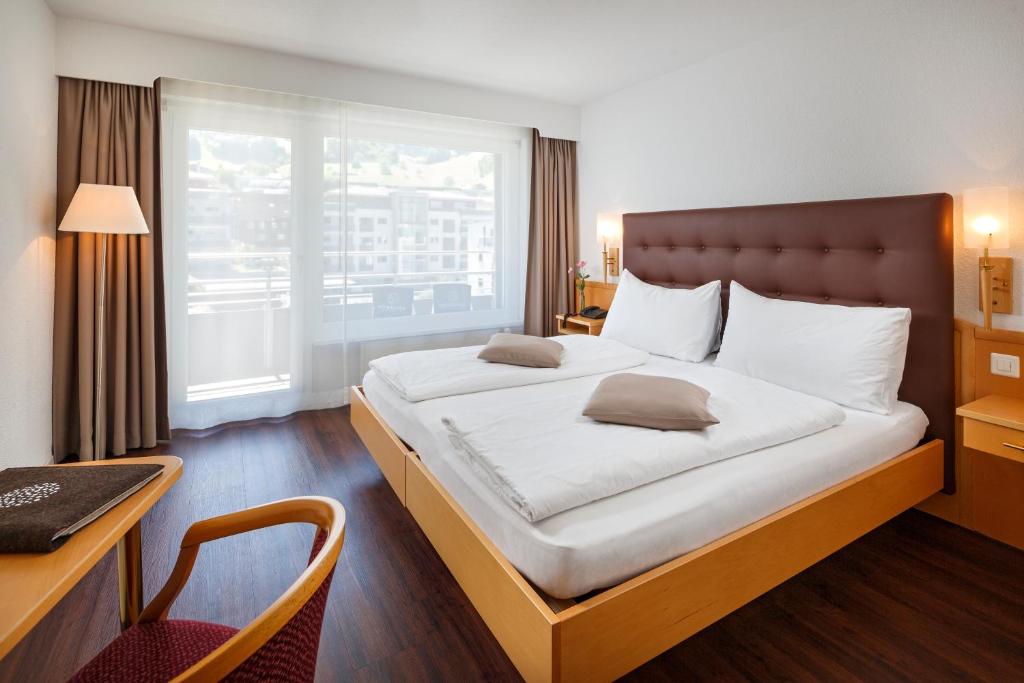 Panorama, Twin Beds, Mountain View