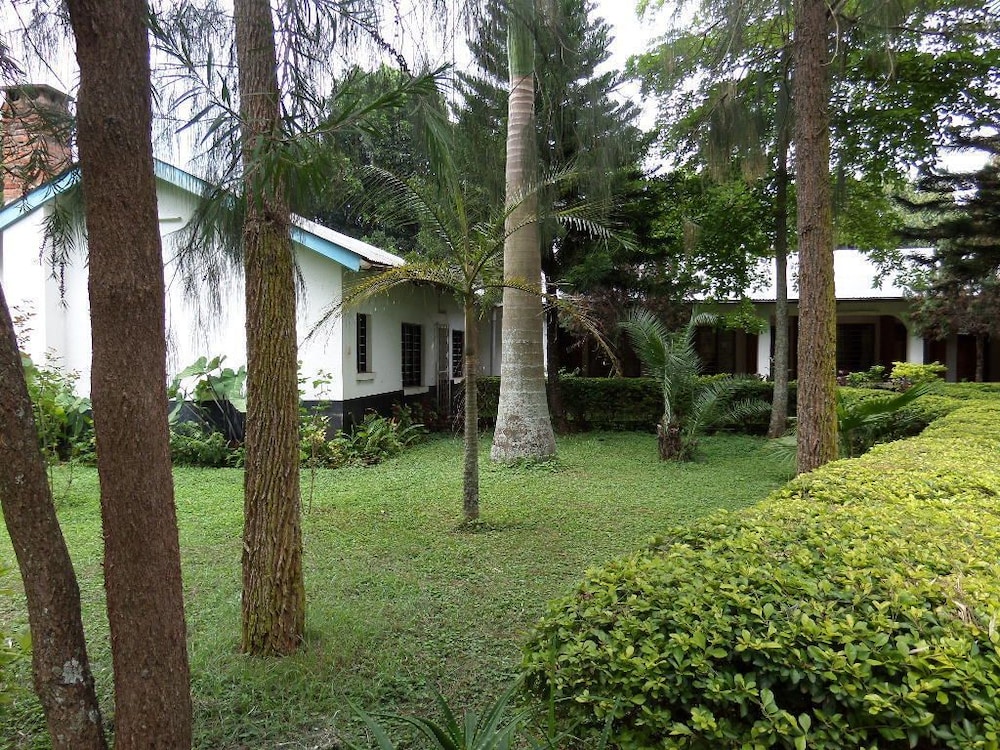Kasi Tembo Rest House 6/9