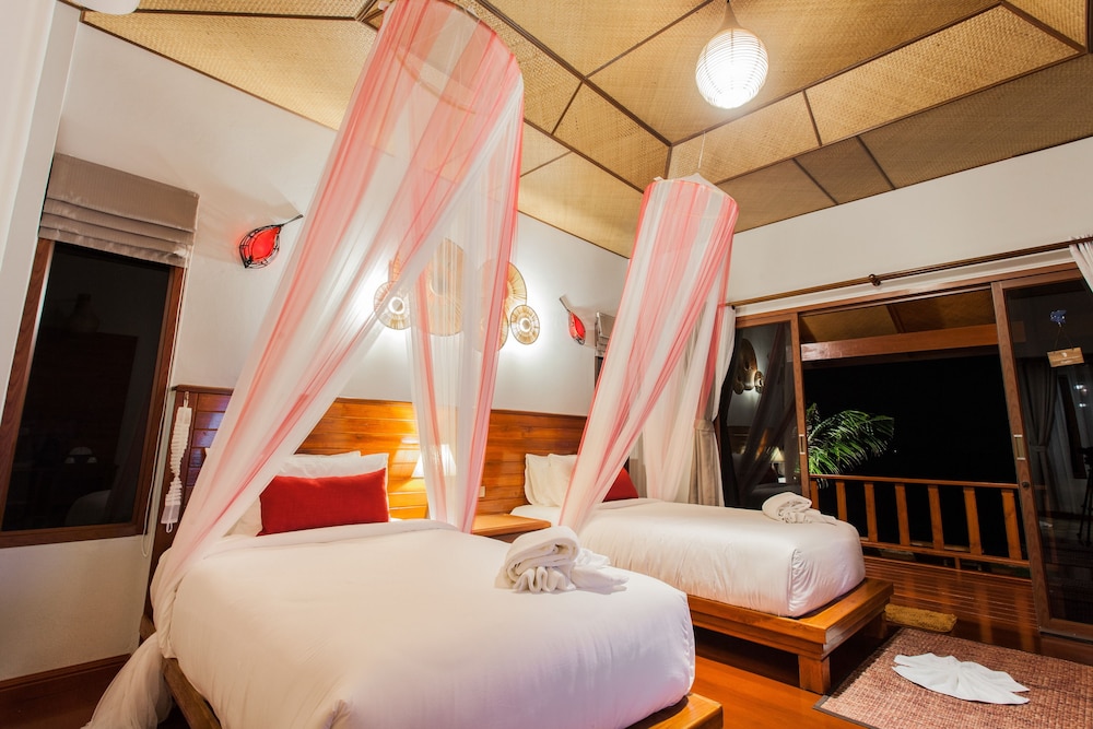 Pingchan Beachfront Resort 9/50