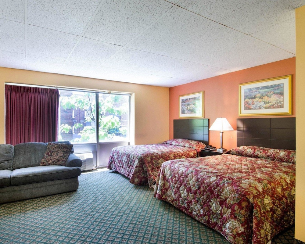 Framingham Inn 26/44