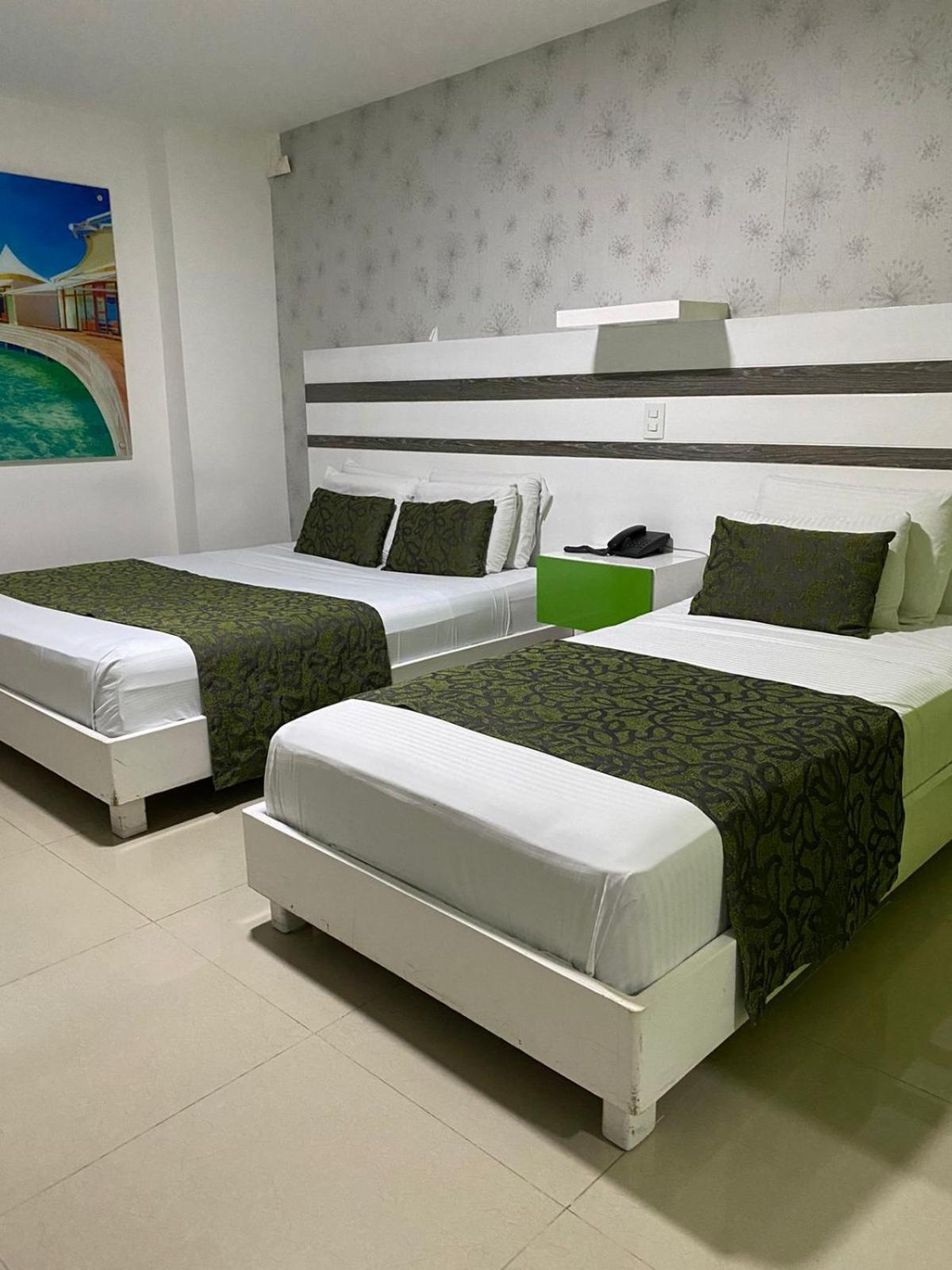 Hotel Genova Prado 32/50