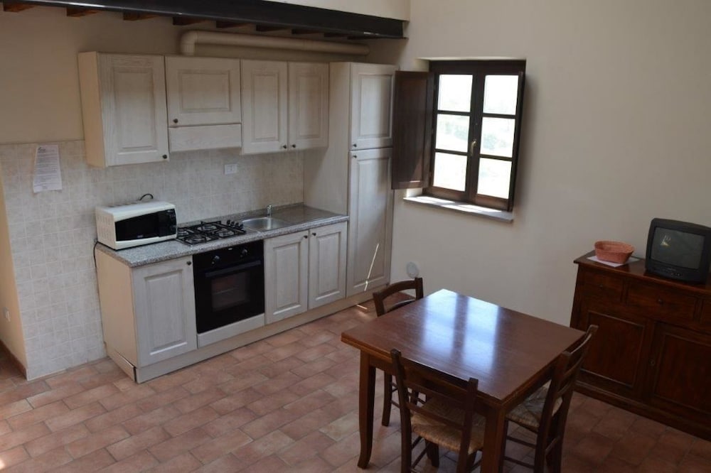 Antico Borgo Casalappi 56/73