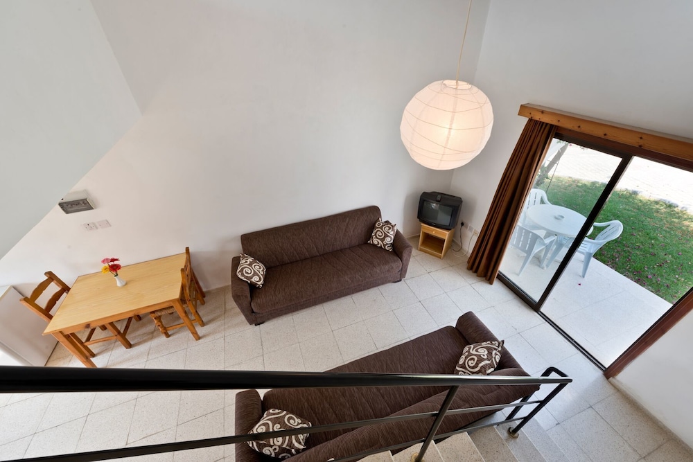 BARE HILL HOLIDAY VILLAGE 44/44
