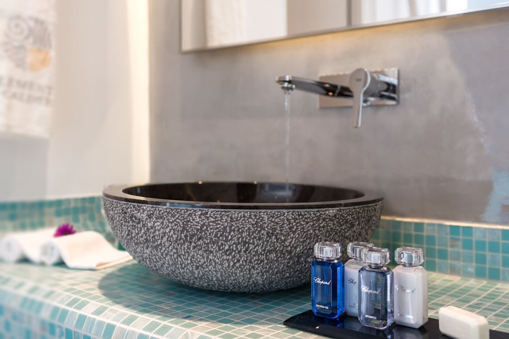 Elements Of Caldera Suites 4/50