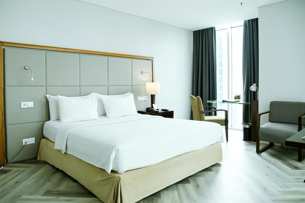 Cambridge Hotel Medan (ex Grand Swiss Belhotel Medan) 21/71