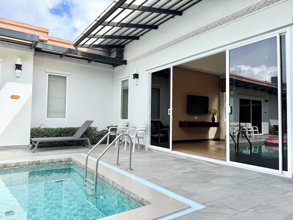 Phuket La Siesta Pool Villa 20/48