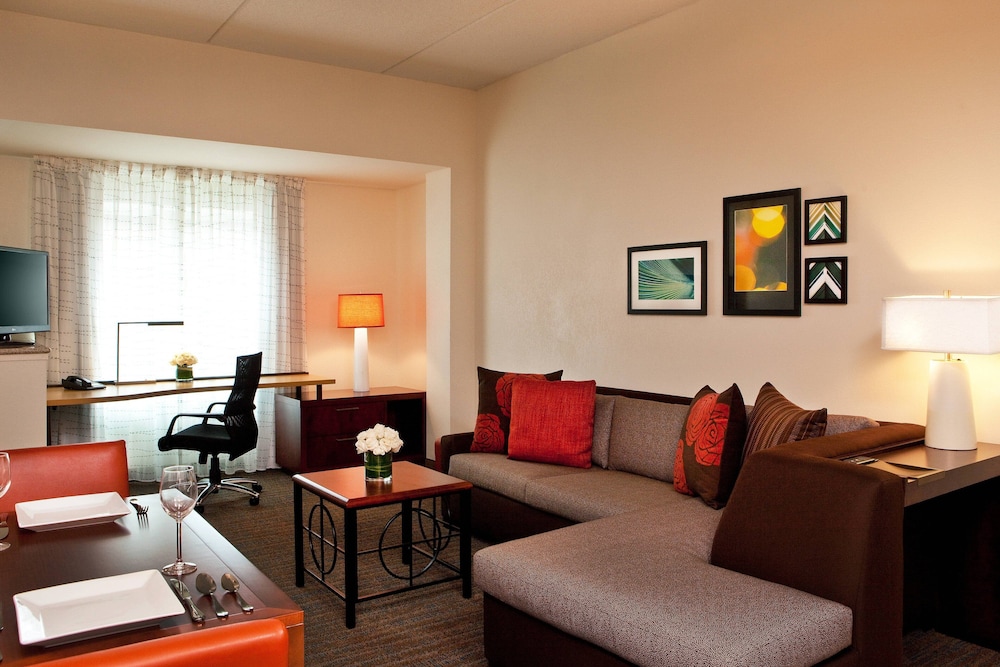 RESIDENCE INN SYRACUSE DOWNTOWN AT ARMORY SQUARE 28/50