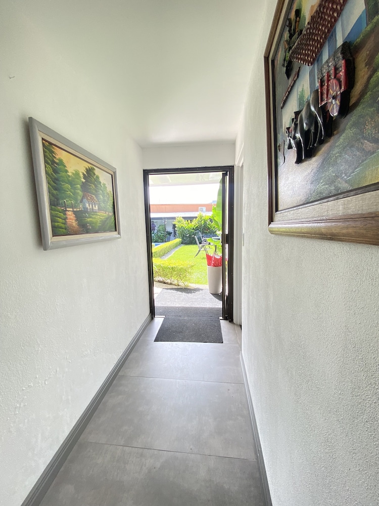 Berlor Airport Inn 41/50