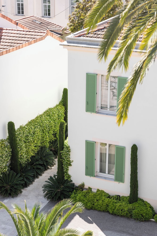 Hotel Verlaine Cannes 39/44